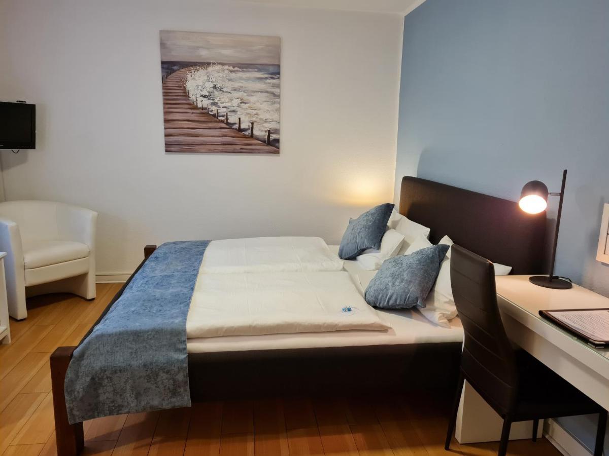 Hotel Herrenhof Lubeck Bagian luar foto