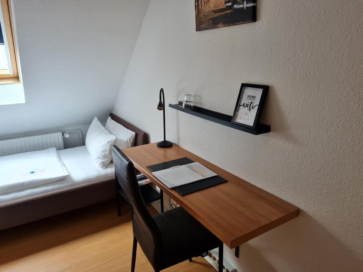 Hotel Herrenhof Lubeck Bagian luar foto